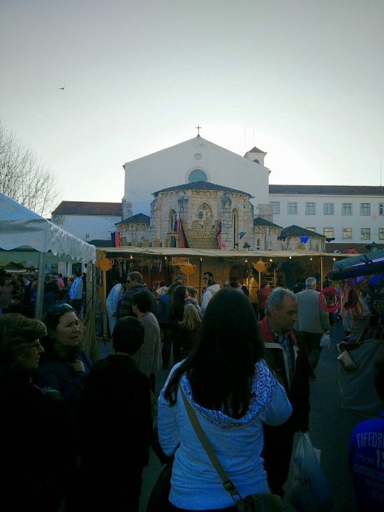 Largo D. Dinis