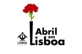 25 de Abril é uma data símbolo da democracia portuguesa. Muitas entidades não a deixam passar em branco, aqui ficam algumas sugestões ;)